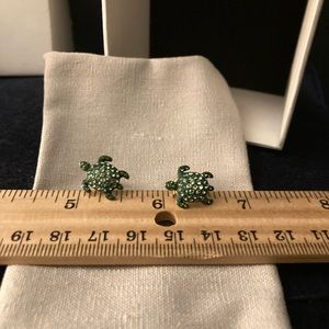 NWT Swarovski Turtle Earrings